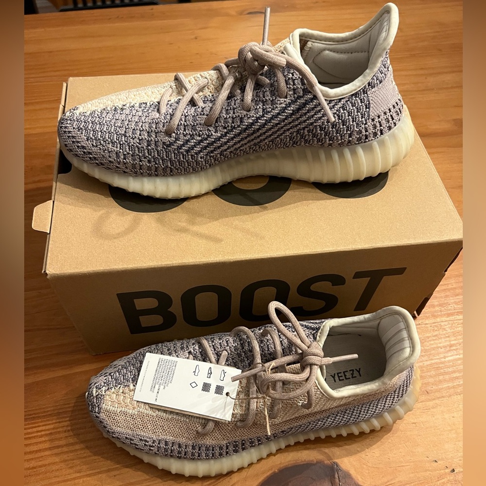 Yeezy boost 350 v2 ash pearl gy7658 men’s size 8 Women's size 9.5
